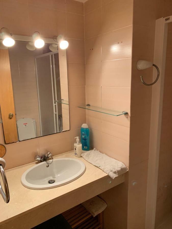 Apartamento Cambrilsfornia Leilighet Eksteriør bilde